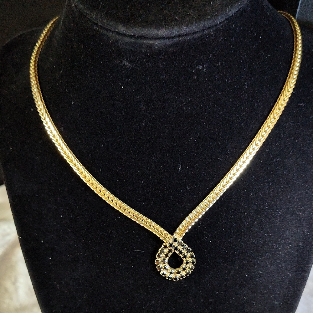 Vintage Gold Tone Teardrop Shaped Necklace With Black Rhinestones